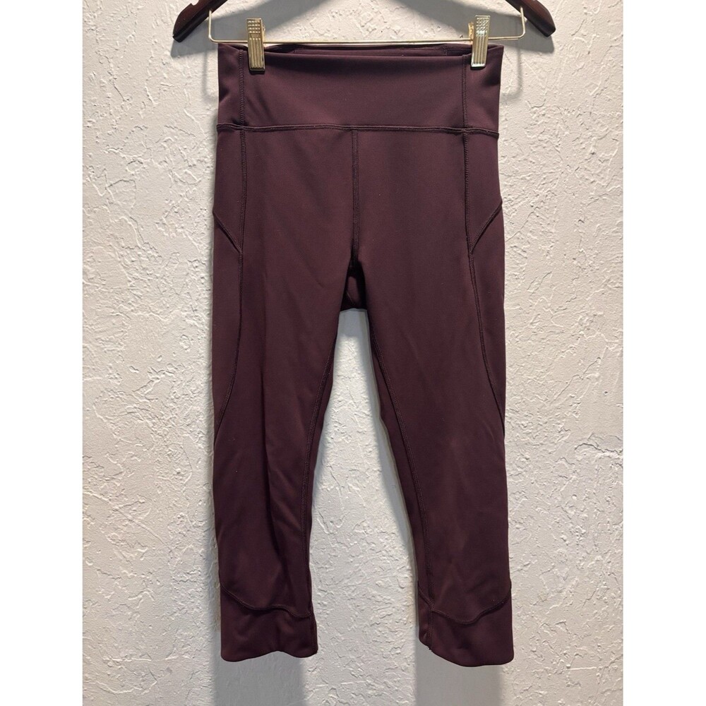 lululemon Purple Solid High Rise Cropped Leggings Nylon Blend Size 6